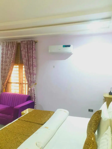 Bly & Schol Apartments
