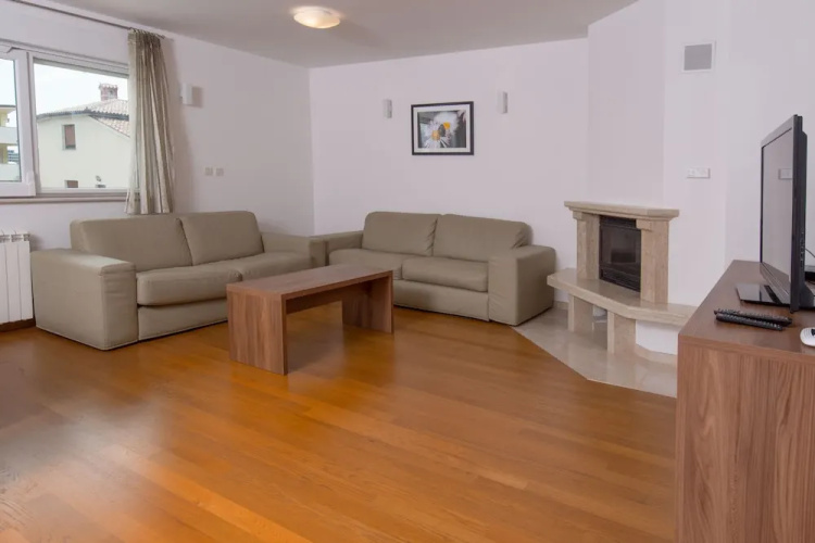 Apartments Lumare with private pool
