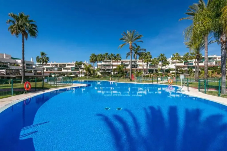 Stunning Apartment Next To Puerto Banus