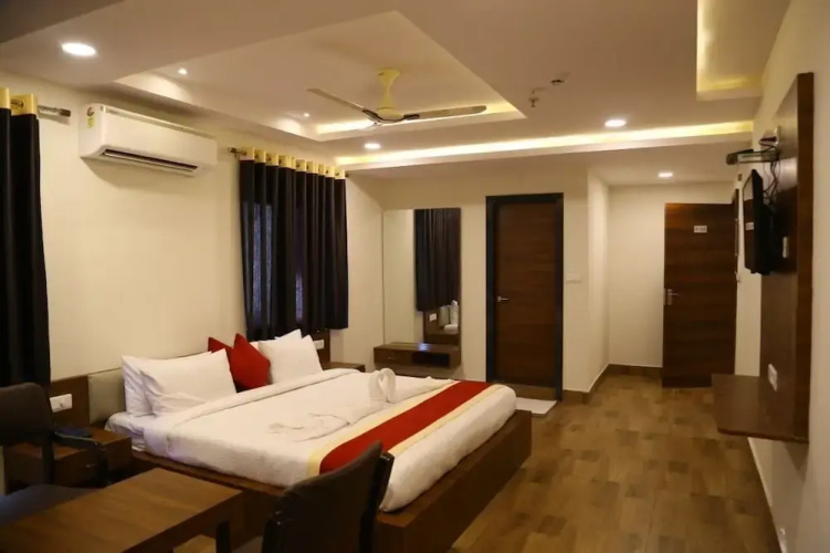 Hotel M Grand
