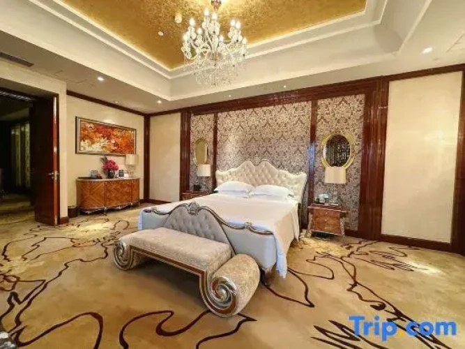 Presidential Quadruple Suite