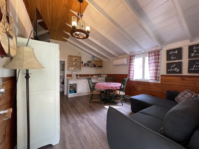 2 Bedrooms Deluxe Cottage with lake view