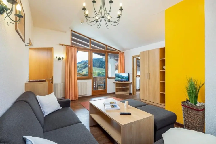 3 Bedrooms Apartment with balcony