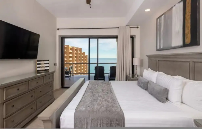 Luxury Las Palomas Oceanview Condo - Phase 2