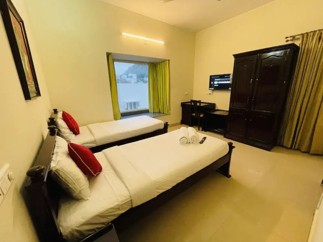 Cloud 9 Residency