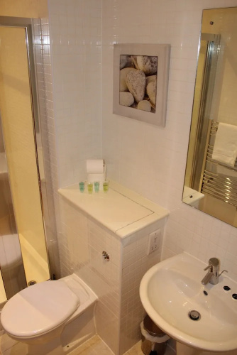 Empire Serviced Apartments