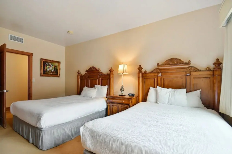 Villa 2082 2 Bed 2 Bath Full Kitchen 2 Bedroom Villa