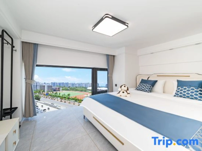 Quadruple Duplex Suite with view