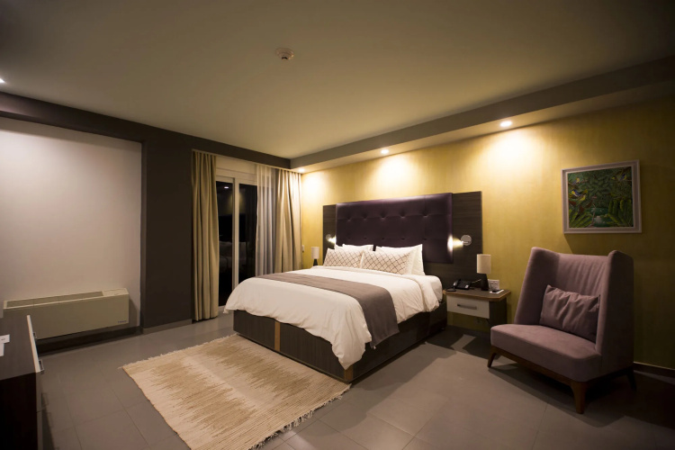 Kinam Hotel