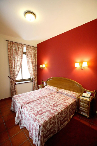 Hotel Puente Romano