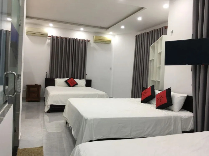 Happy Monkey Hostel