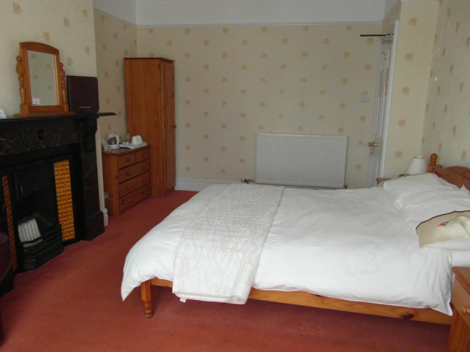 Adeline Guest House