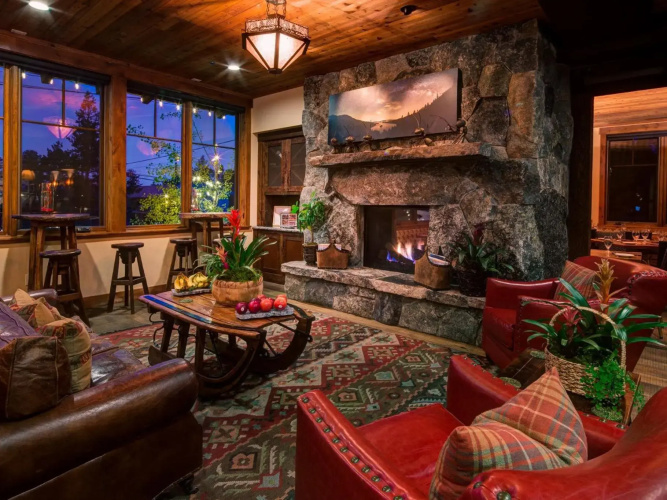 Cedar Glen Lodge