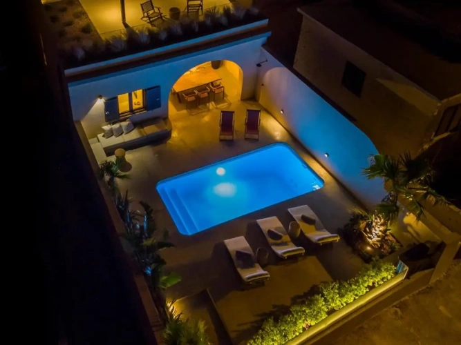 3 Bedrooms Villa