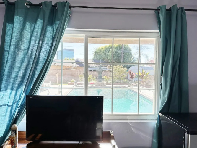 Independent Suite