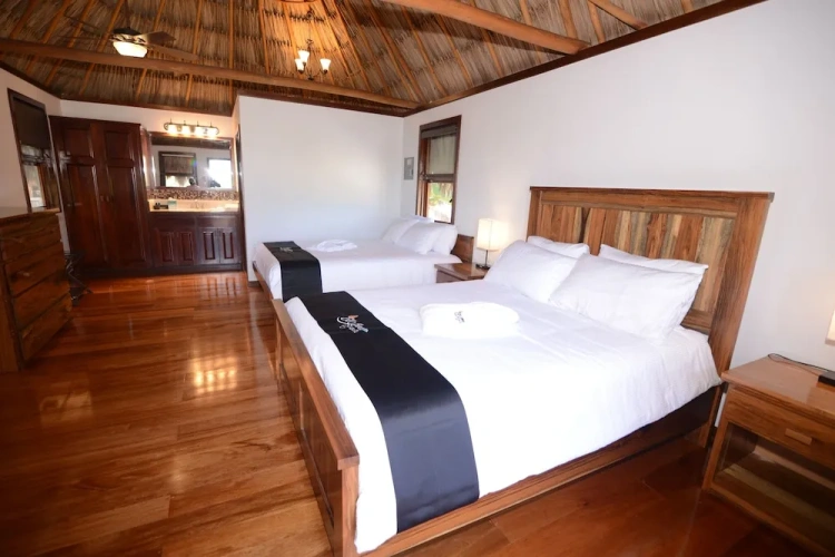 Deluxe Quadruple room with balcony and with ocean view