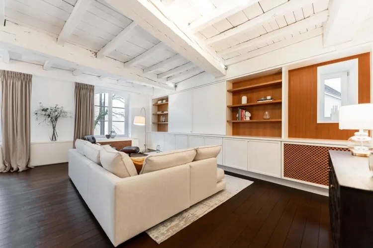 2BR Open Space Apt - City Center Gem