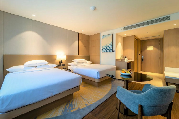 Courtyard By Marriott Vadodara