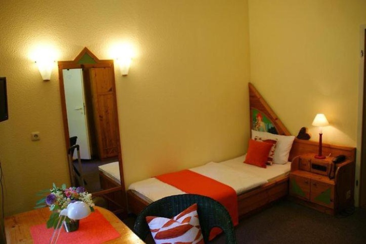 Standard Single room