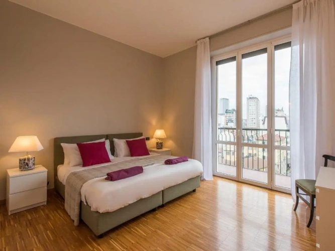 3 Bedrooms Apartment