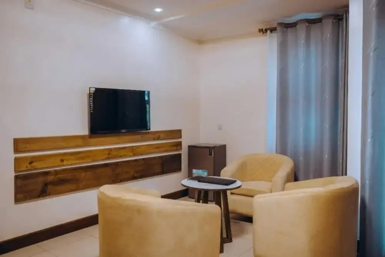 Royal Crown Hotel