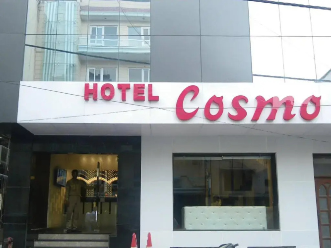 Hotel Cosmo - New Delhi