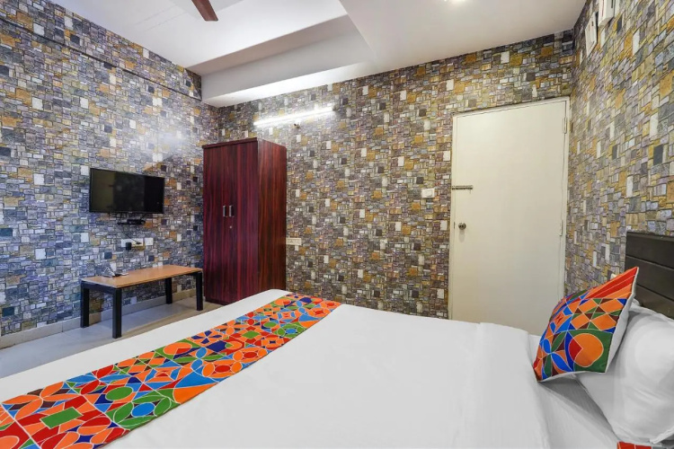Fabexpress Kings Suites