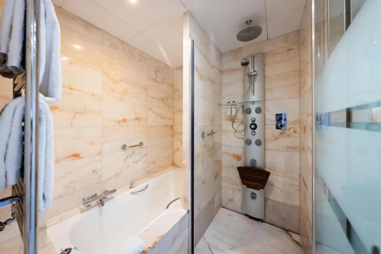 Best Western Premier CMC Girona photo 11