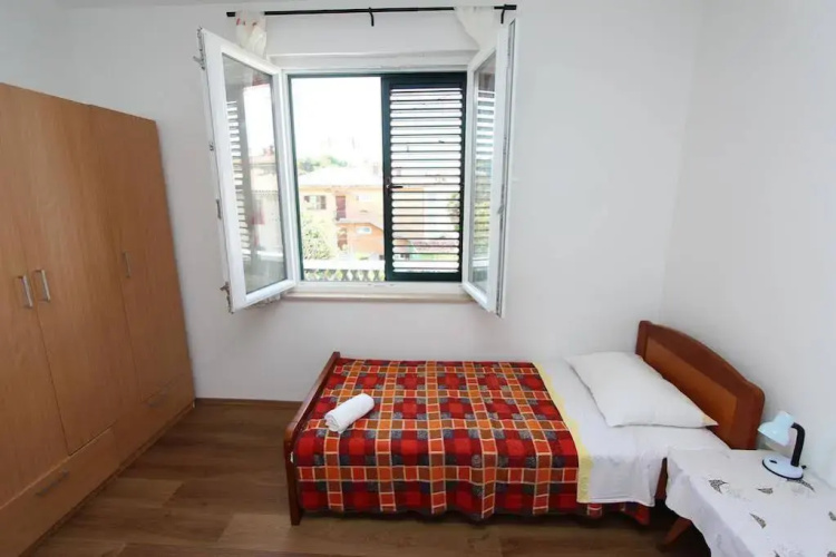 Apartment Dina
