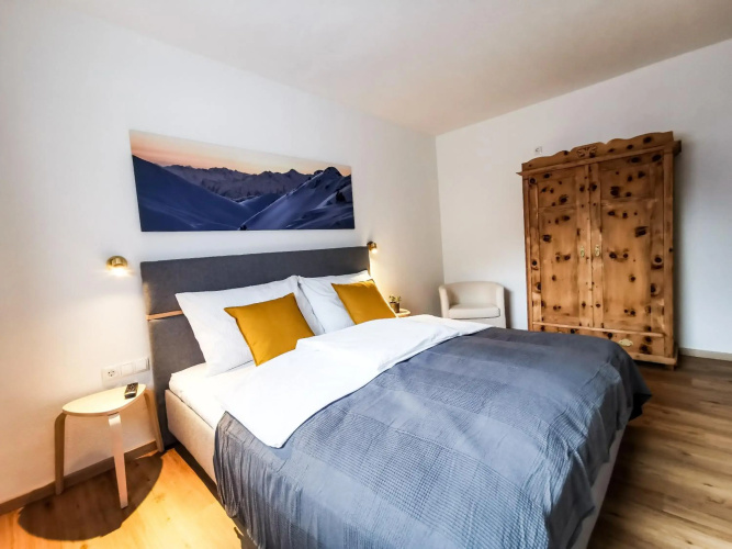 Apart Pair im Dorf