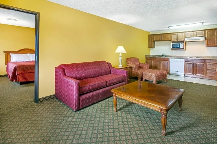 Quadruple Suite