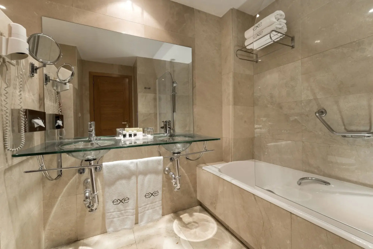 Exe Gran Hotel Almenar