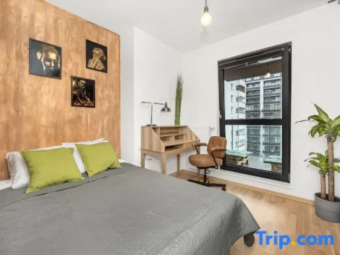 3 Bedrooms Apartment