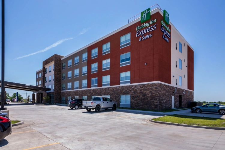 Holiday Inn Express & Suites Blackwell by IHG