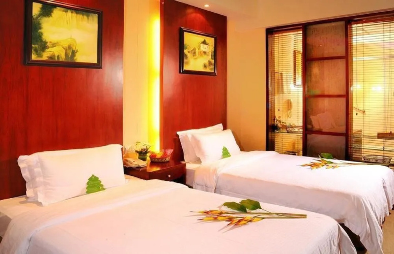 Jade Crystal Hotel