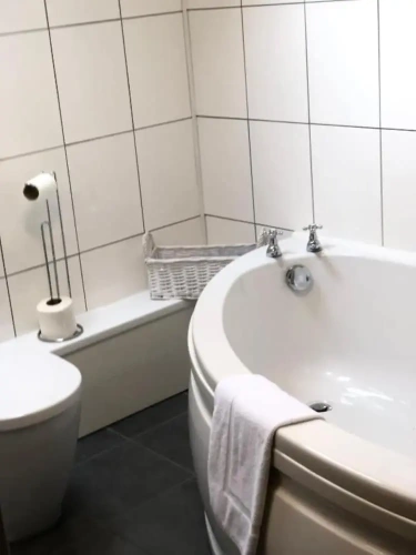 Standard Triple Suite
