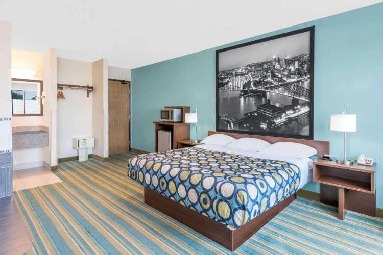 Deluxe Double Suite