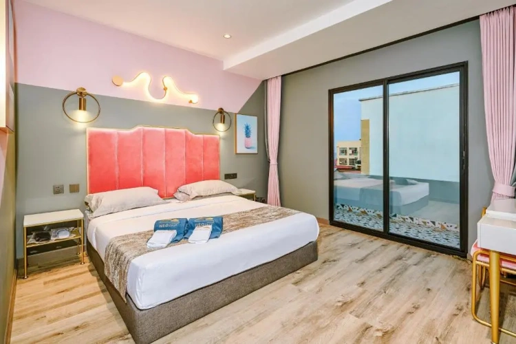 2 Bedrooms Suite
