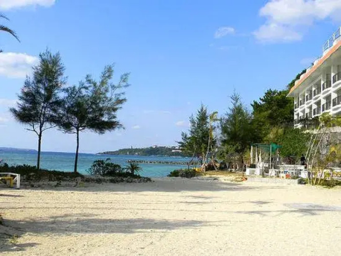 Hotel Motobu Resort