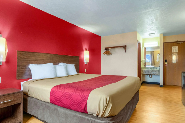 Econo Lodge Kent - Akron West