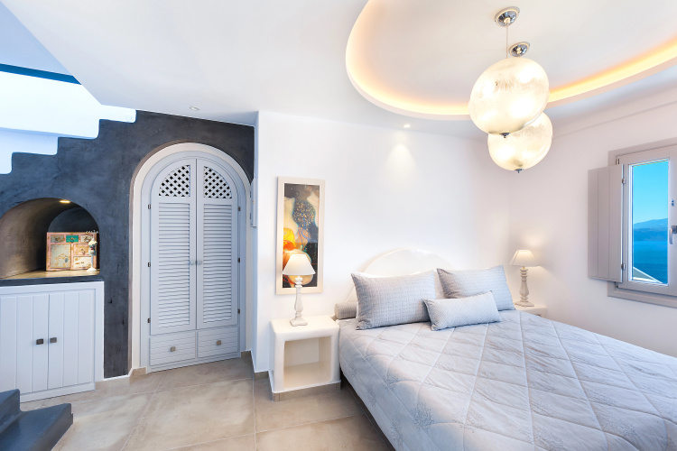 Santorini Secret Premium