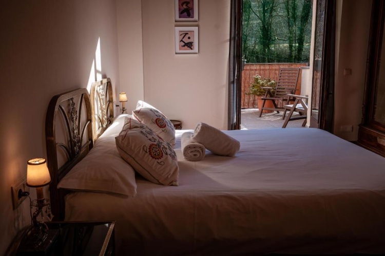 Standard Double room with view