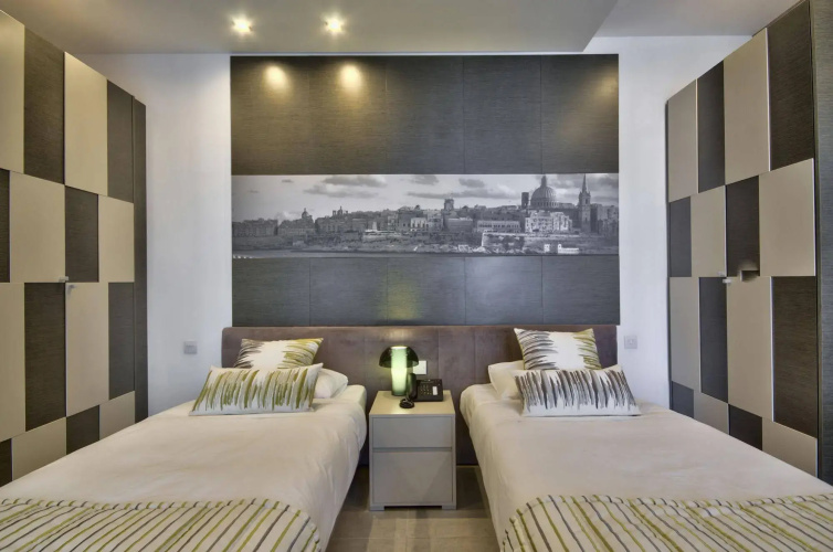 Jules Suites