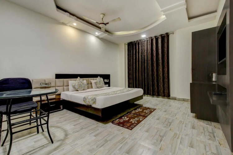 Fabhotel Csfc