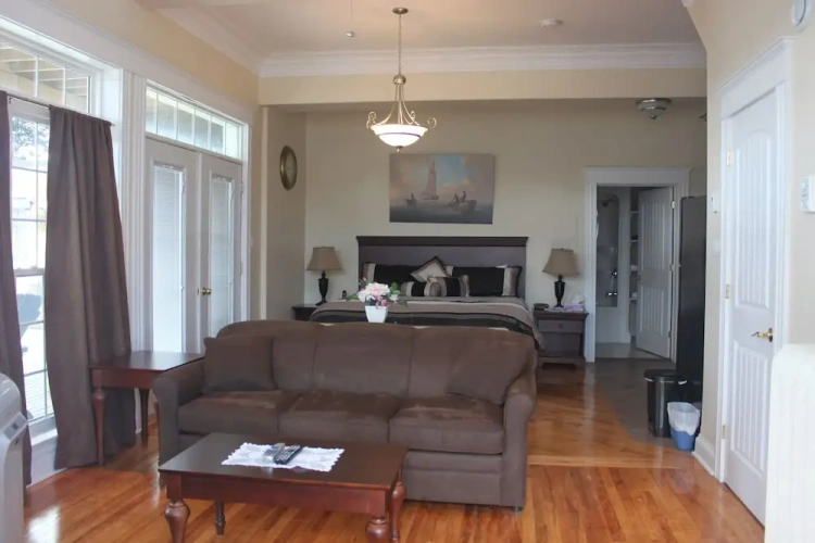 Executive Suite
