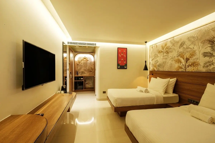 Standard Twin room