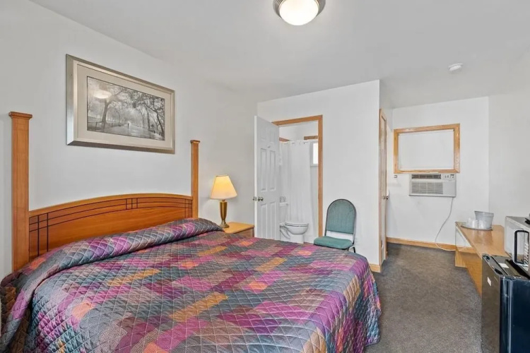 Riviera Motel Erie