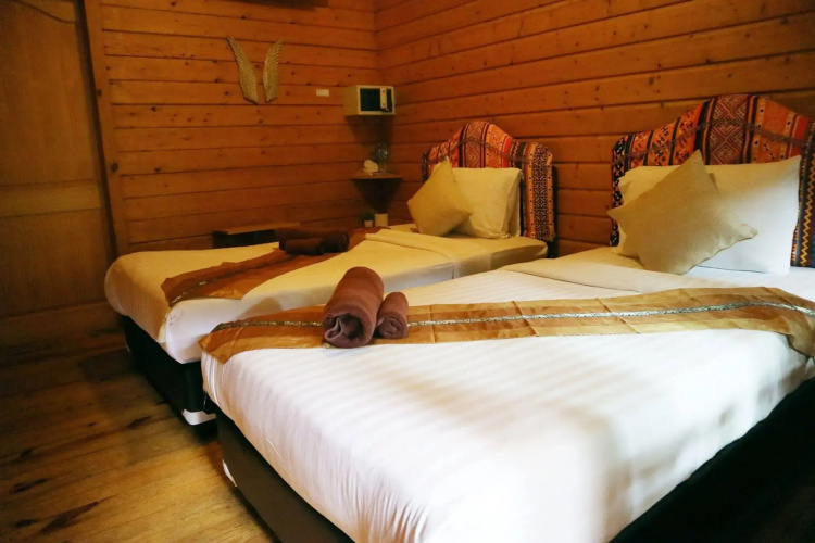 Loghome Boutique