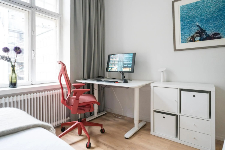Luxury 2BR Central Getaway, Workation, Staycation, Remote Work