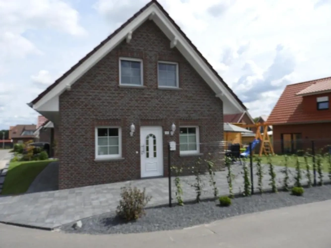 3 Bedrooms Cottage